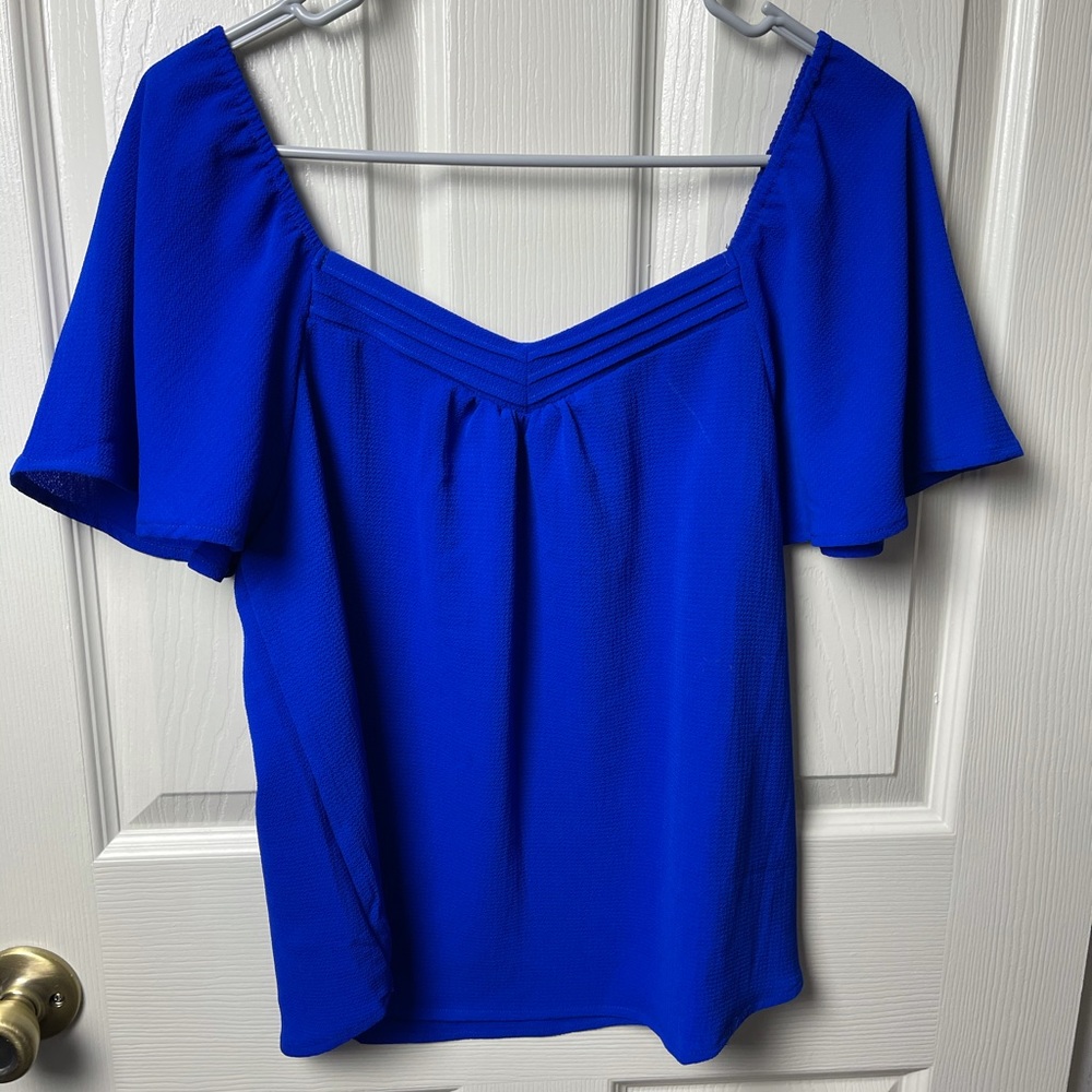 NEW blue top
